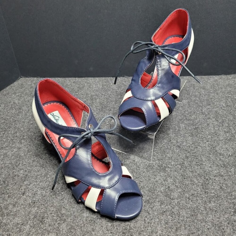 NWOB Lulu Hun "Manila High Heel" in Navy/White Sz 5